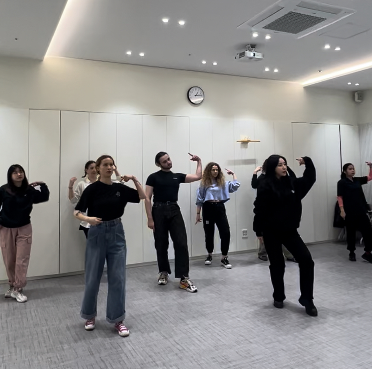 2024.2.29. K-Culture 프로그램 : K-POP 댄스 클래스 