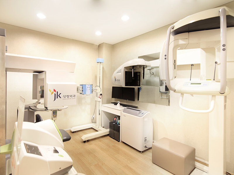 JK Plastic Surgery Center image3